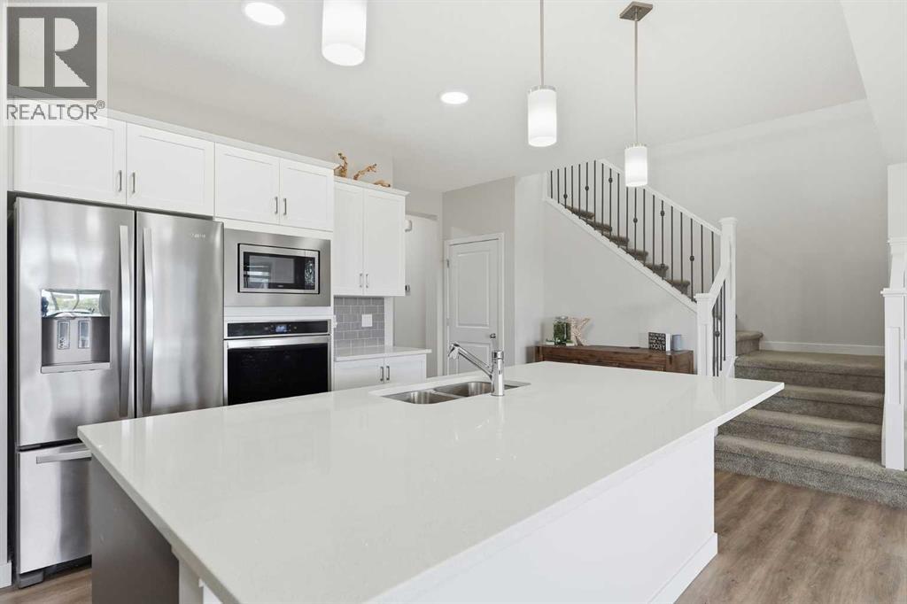 15 Lawrence Green SE