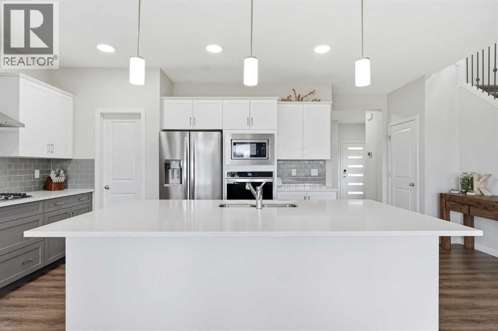 15 Lawrence Green SE