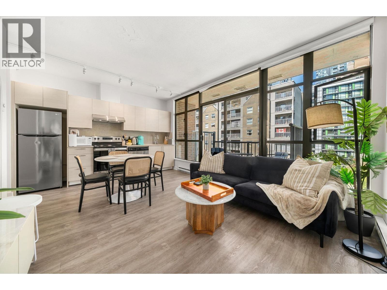 602 1249 GRANVILLE STREET