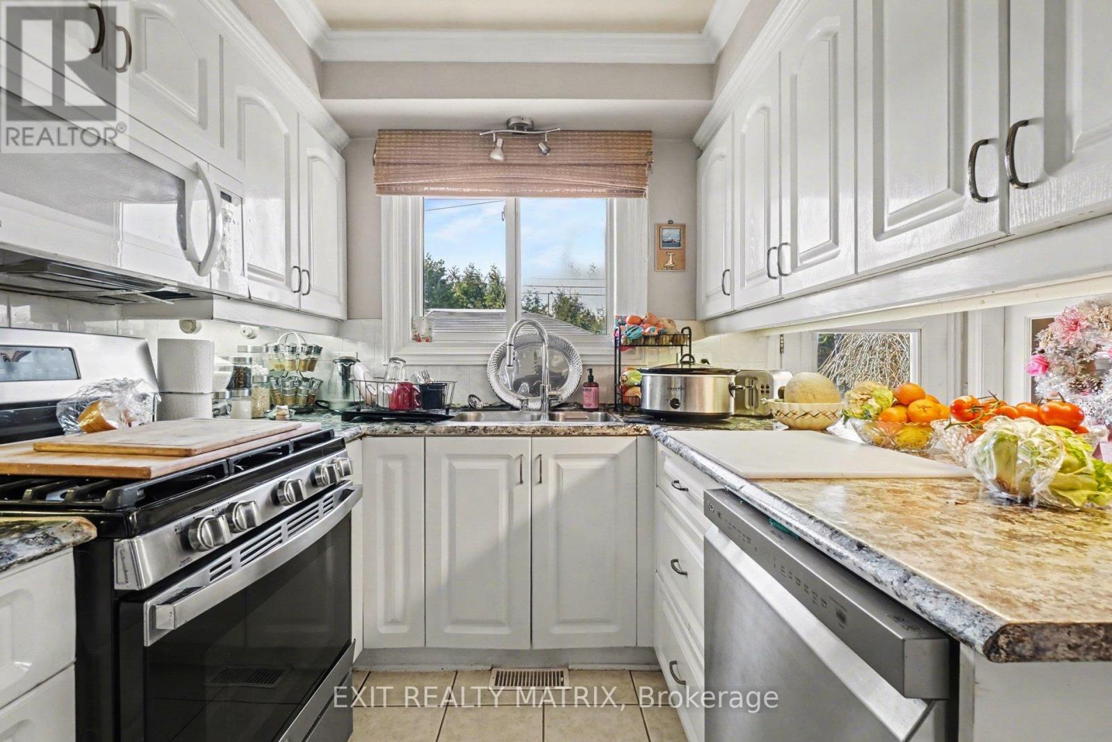 1402 JAMISON AVENUE - Photo 4