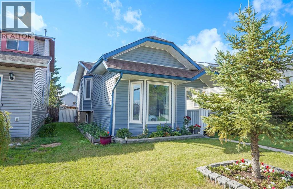 72 Martindale Close NE