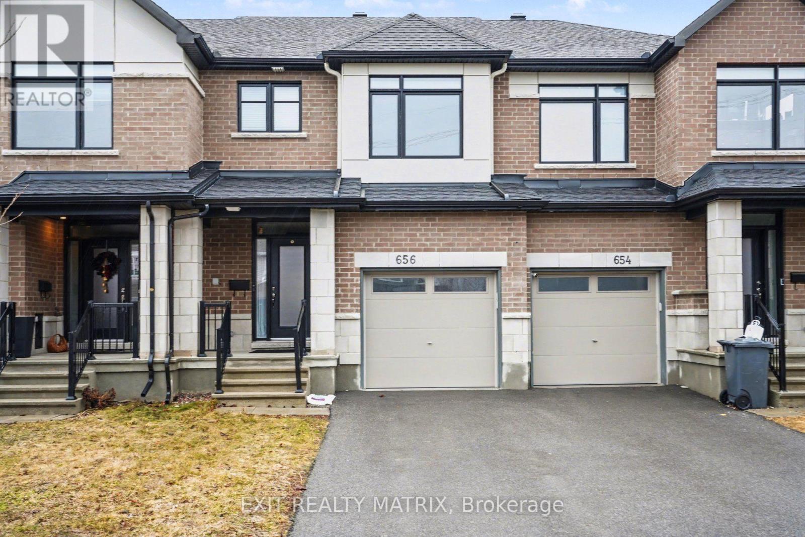 656 PUTNEY CRESCENT - Photo 3