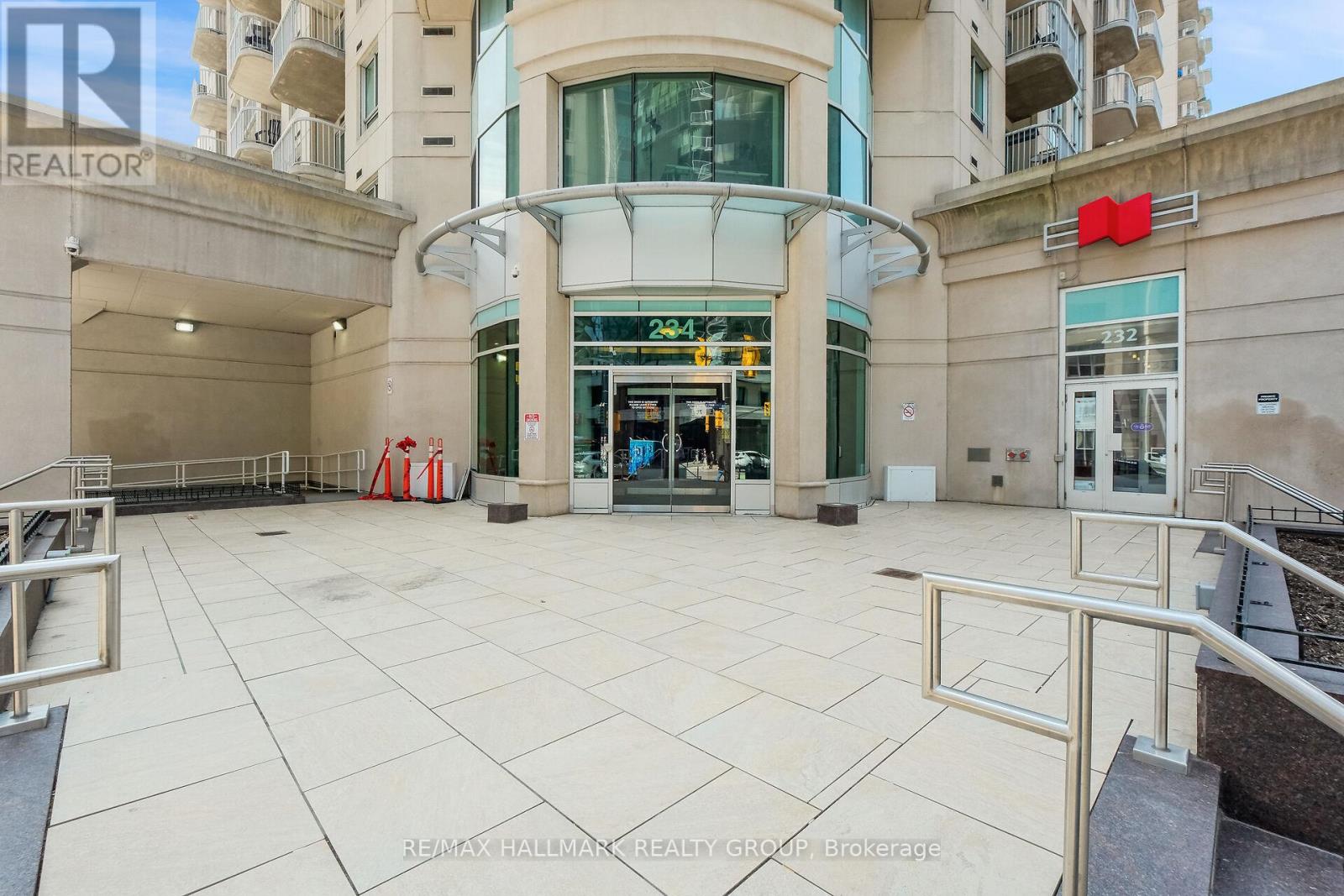 2404 - 234 RIDEAU STREET