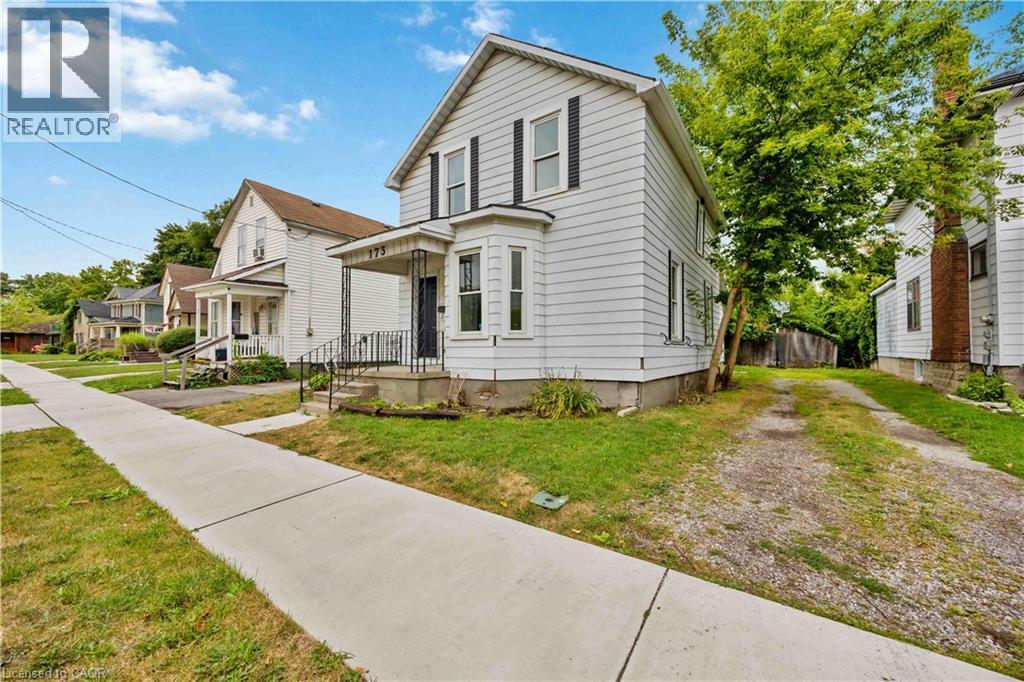 173 BROCK Street S