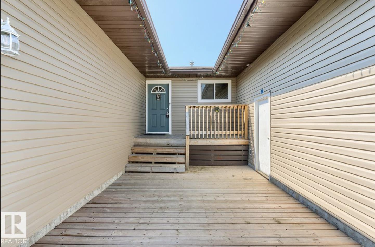 10211 95 Ave