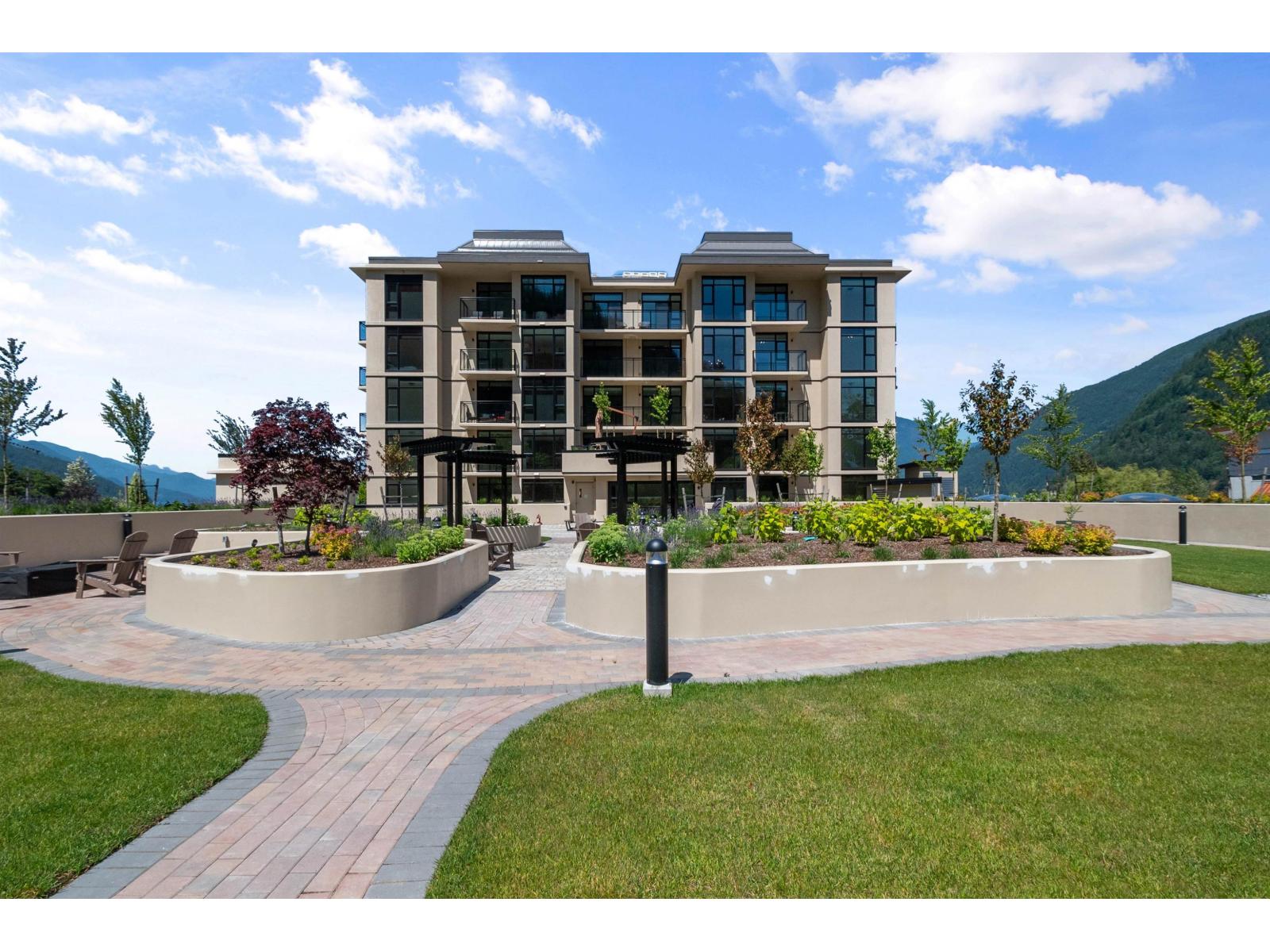 605 120 ESPLANADE AVENUE, Harrison Hot Springs