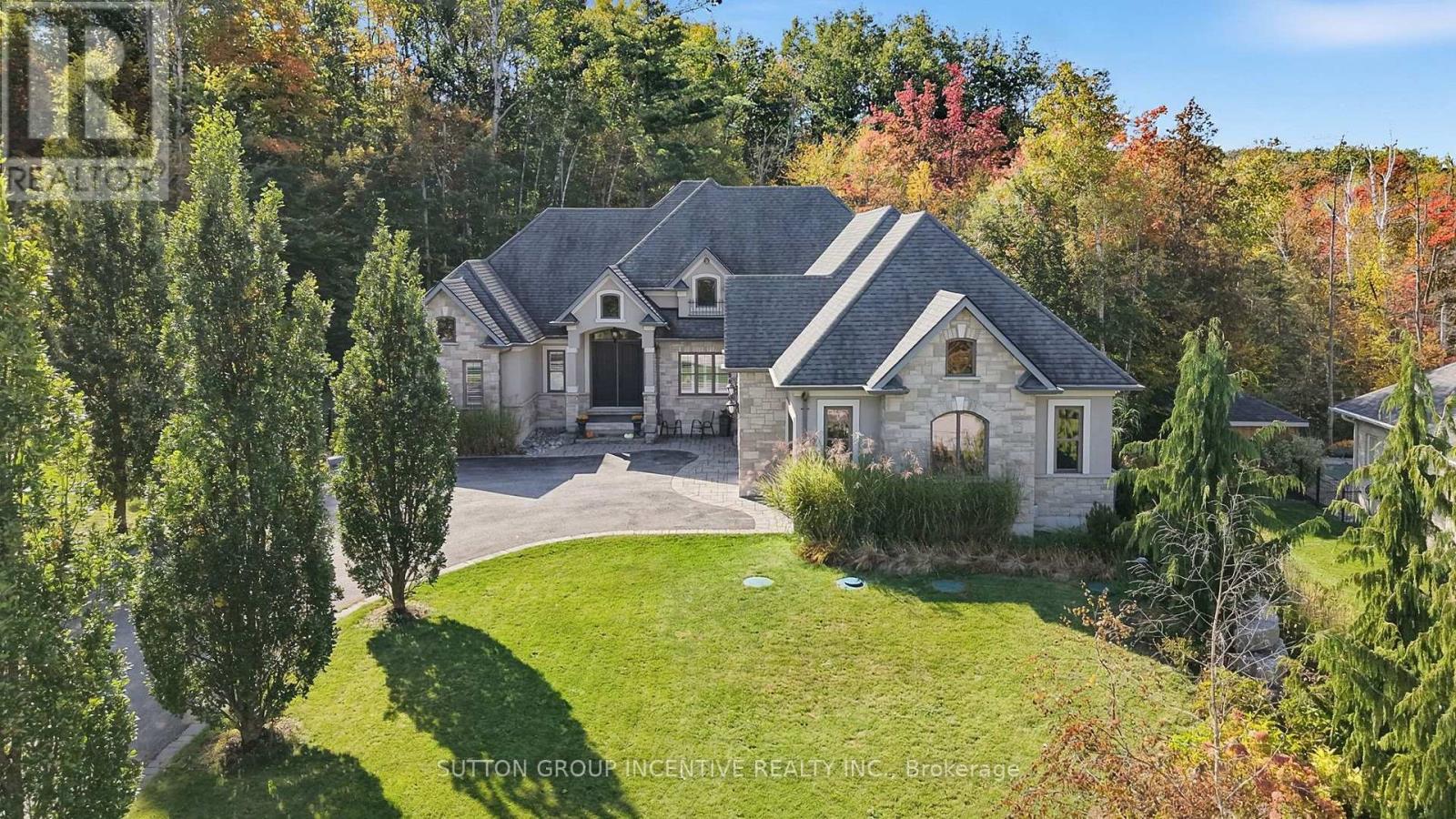 18 WENDAT TRAIL