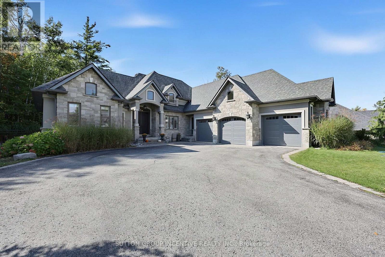 18 WENDAT TRAIL