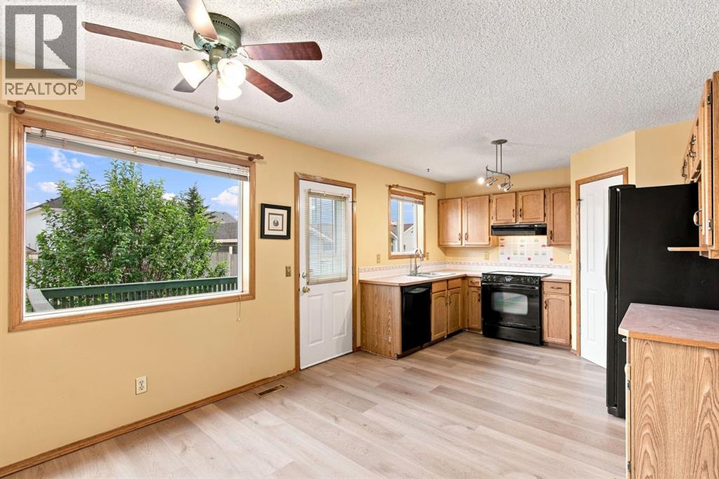 219 Coral Springs Circle NE