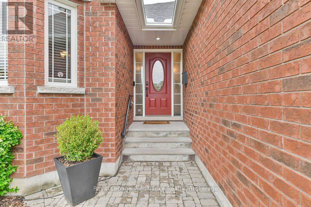 16 MAGNOLIA COURT
