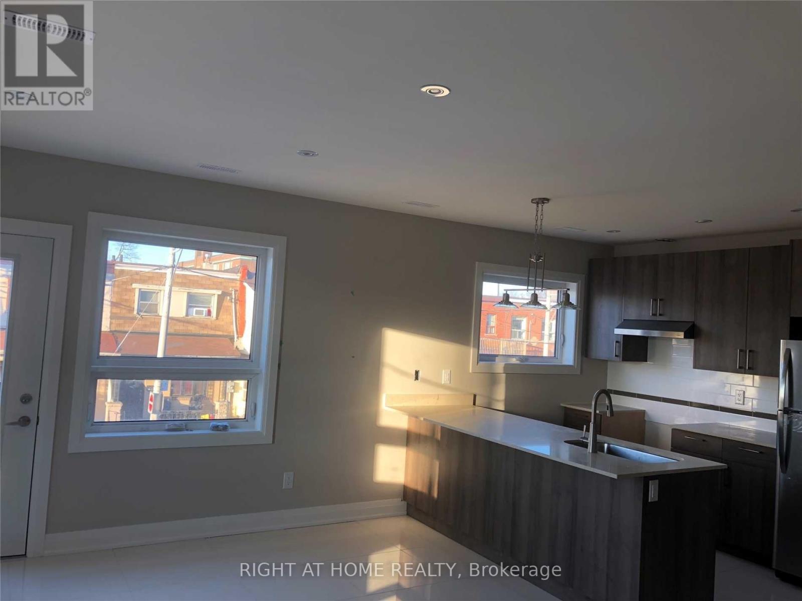4 - 31 ALMA AVENUE
