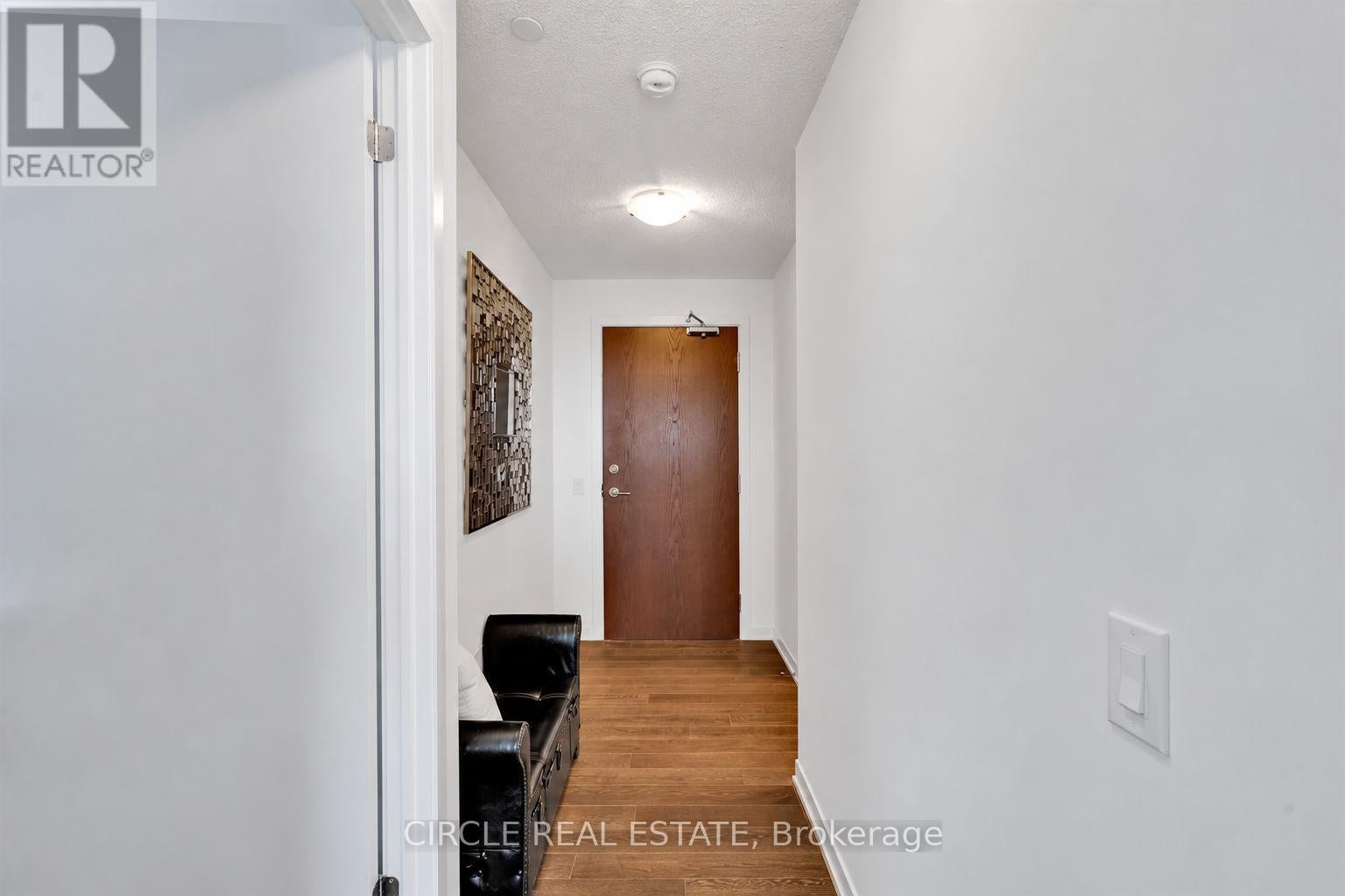 610 - 2560 EGLINTON AVENUE W