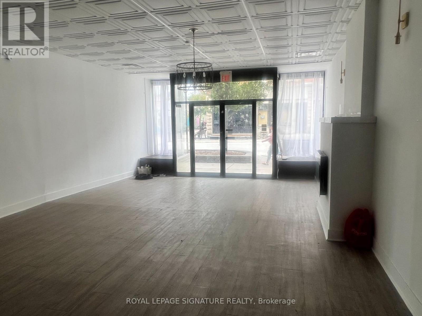 950-956 & 948 2ND AVENUE E