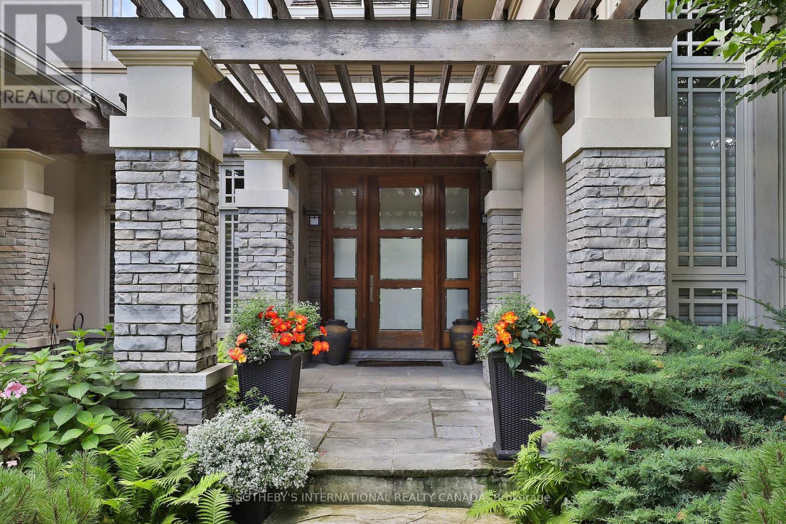 23 COUNTRY LANE