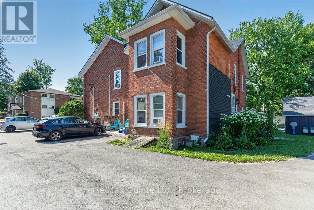 221 ALBERT STREET