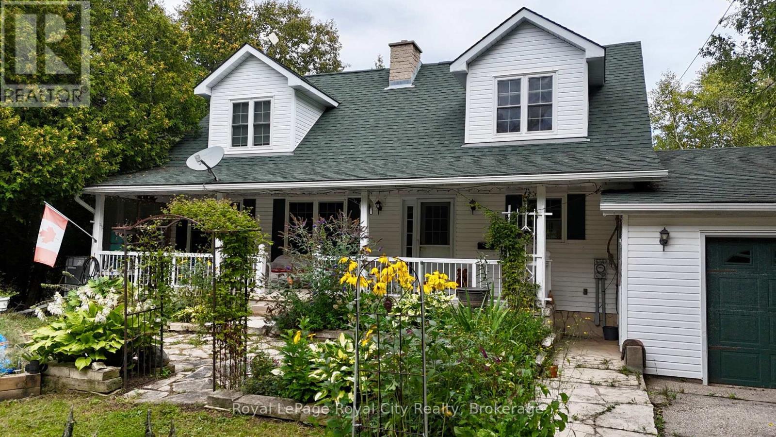 8 BROCK STREET