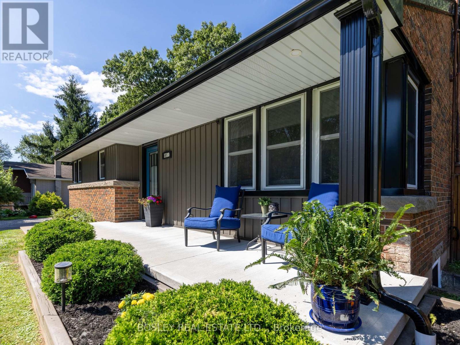 1180 SUNSET DRIVE