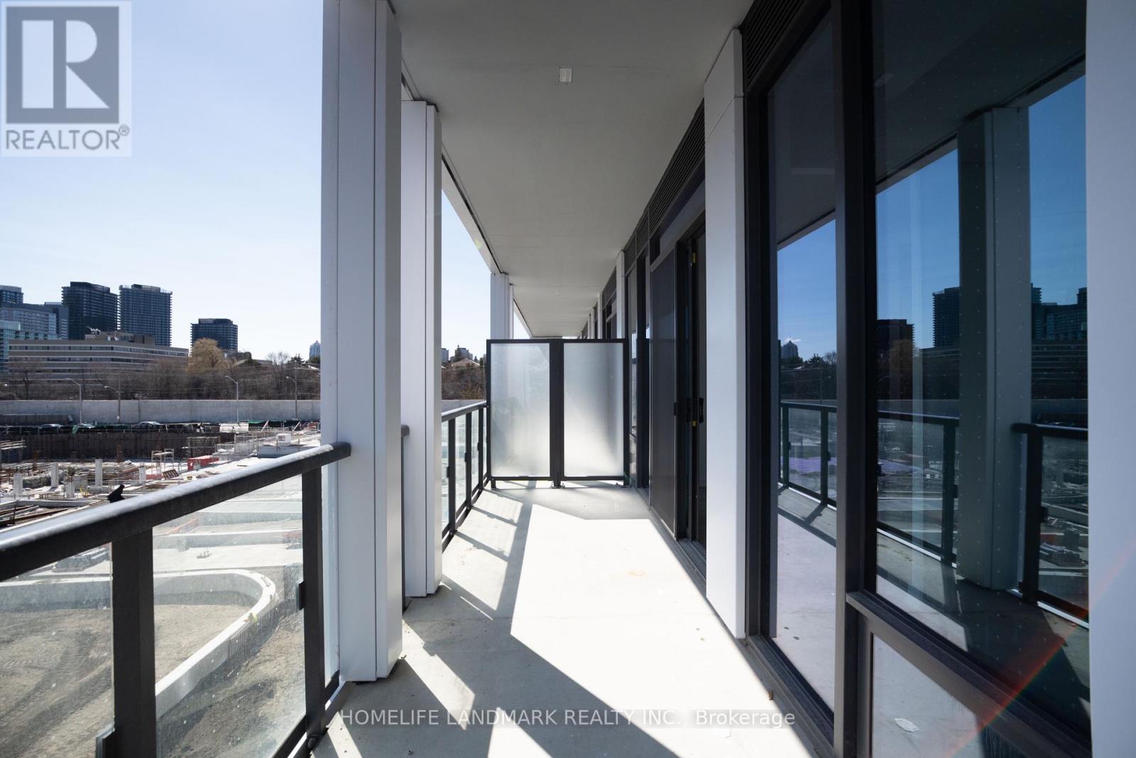 215 - 29 GREEN TRAIL COURT