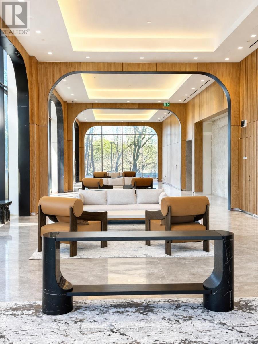 215 - 29 GREEN TRAIL COURT