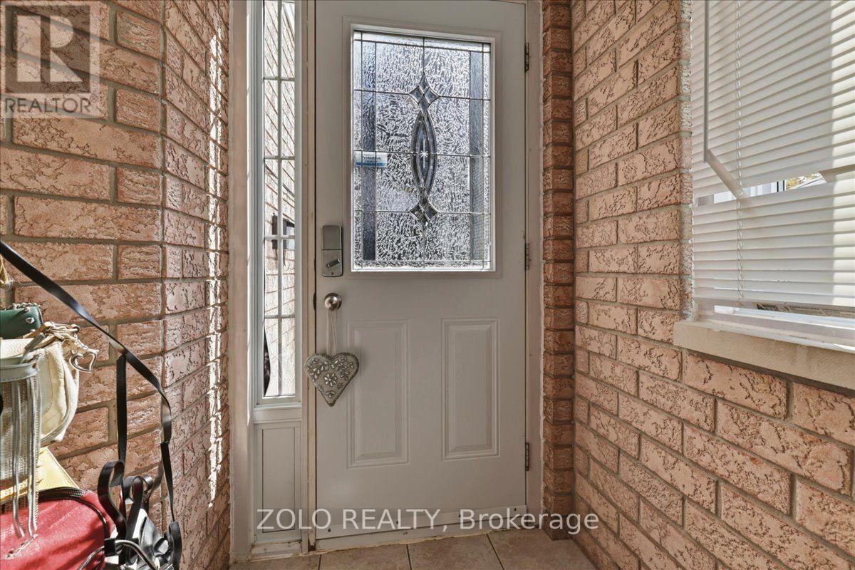 401 HIDDEN CREEK DRIVE