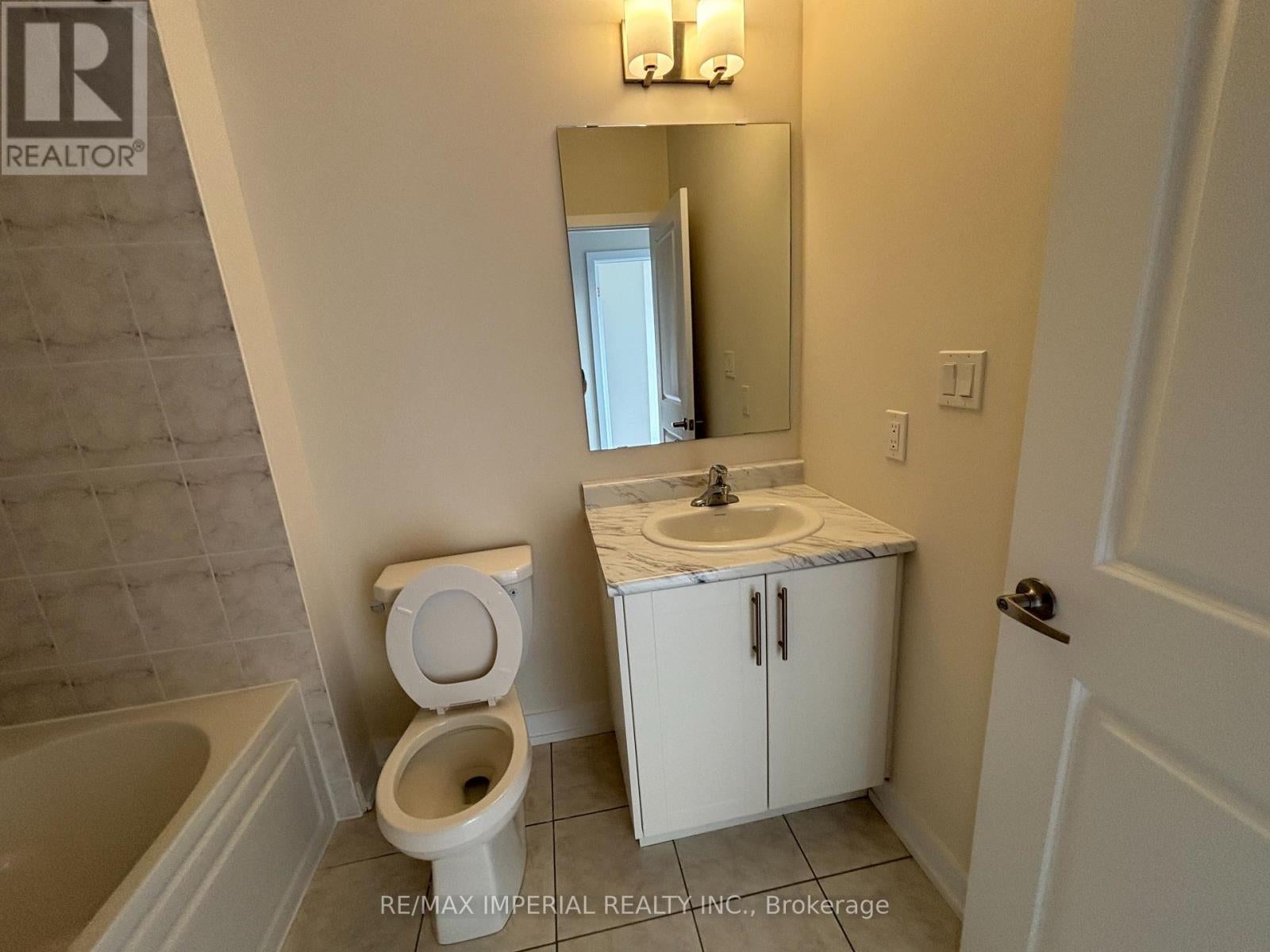 3085 WELSMAN GARDENS