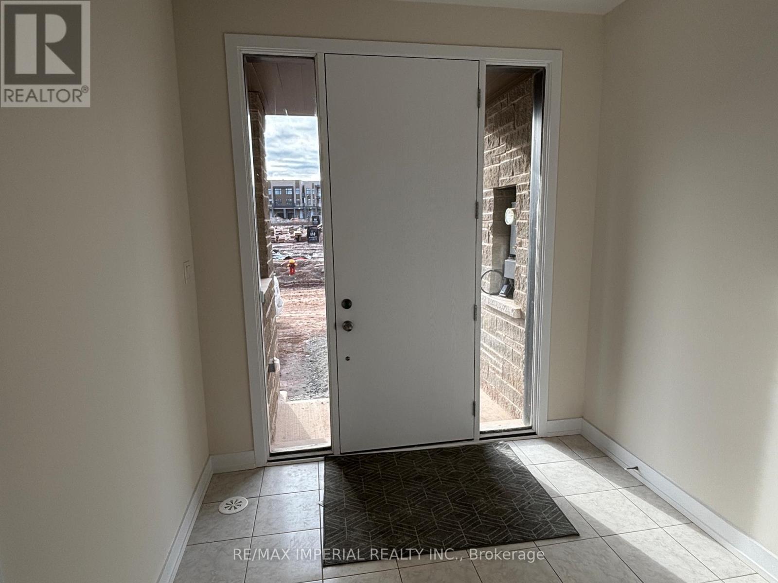 3085 WELSMAN GARDENS