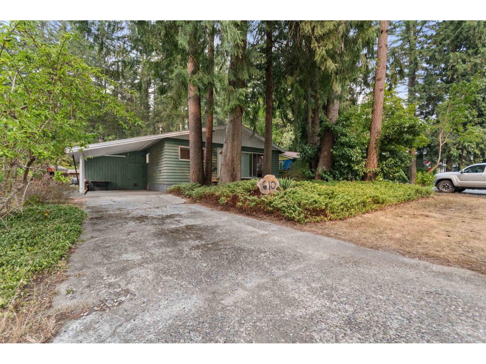 610 MOUNTAIN VIEW ROAD, Cultus Lake North
