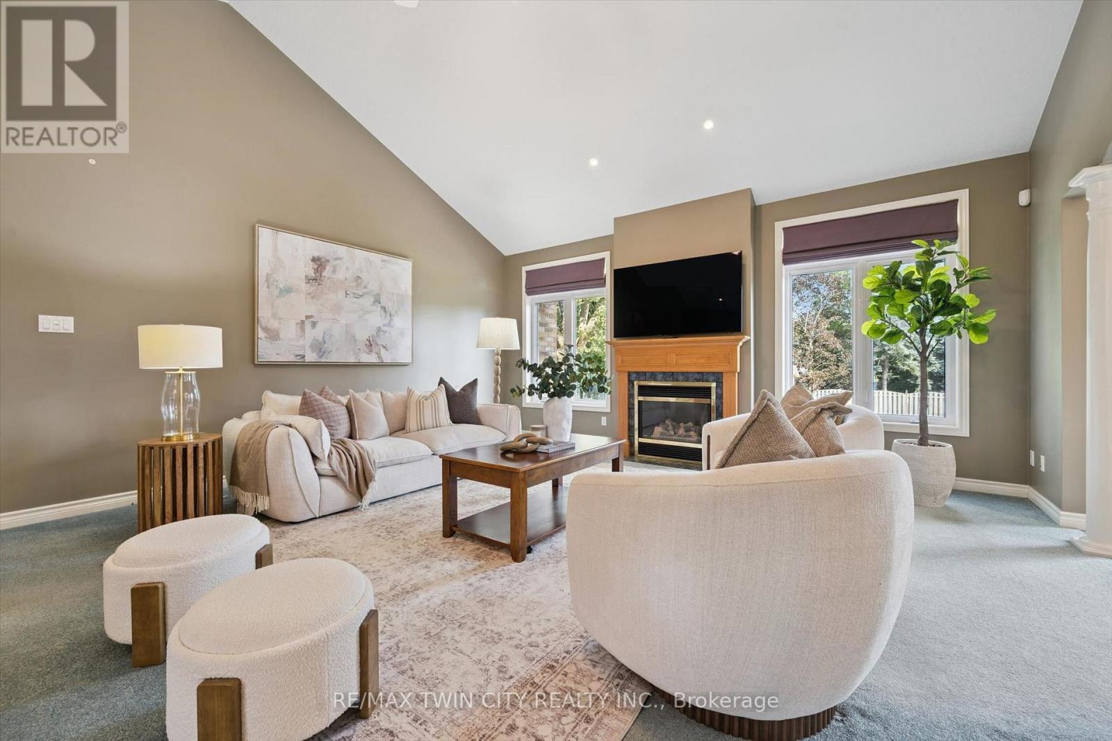 8 CHANCELLOR DRIVE