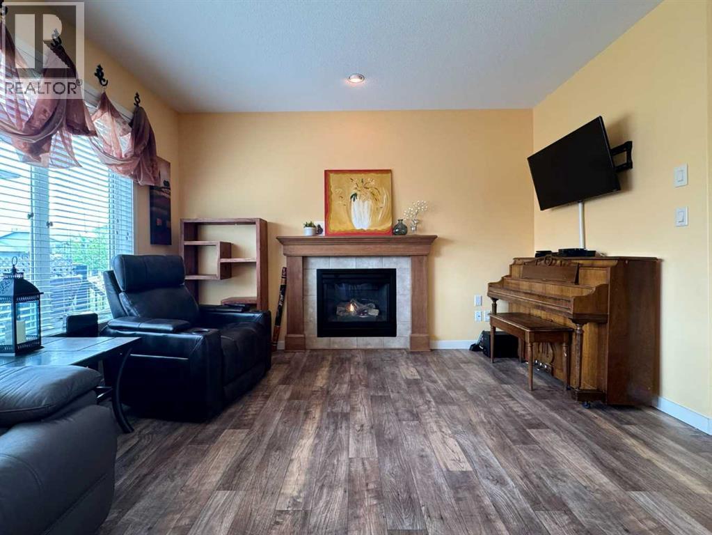 422 Lynx Terrace N