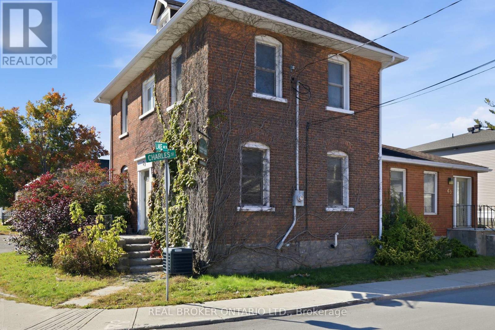 69 LAKE AVENUE W