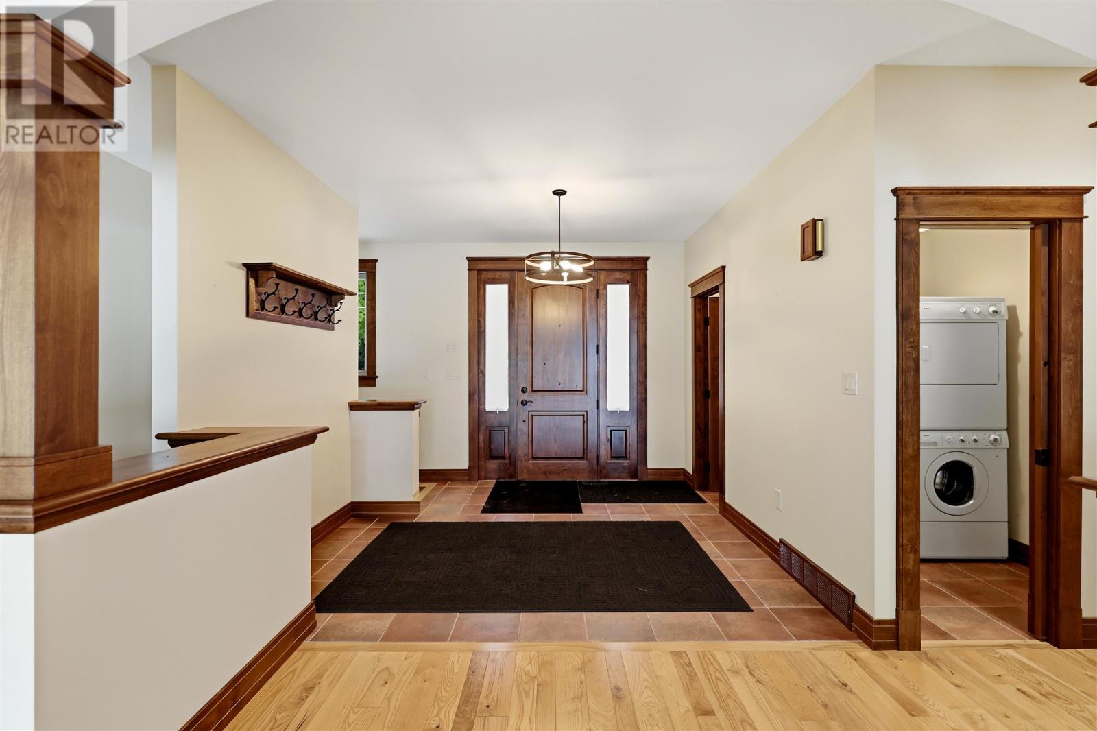 687 Finns Bay RD - Photo 4
