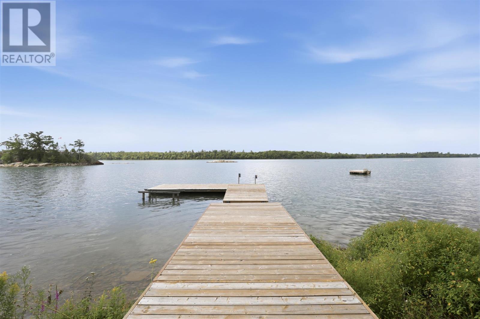 687 Finns Bay RD - Photo 3