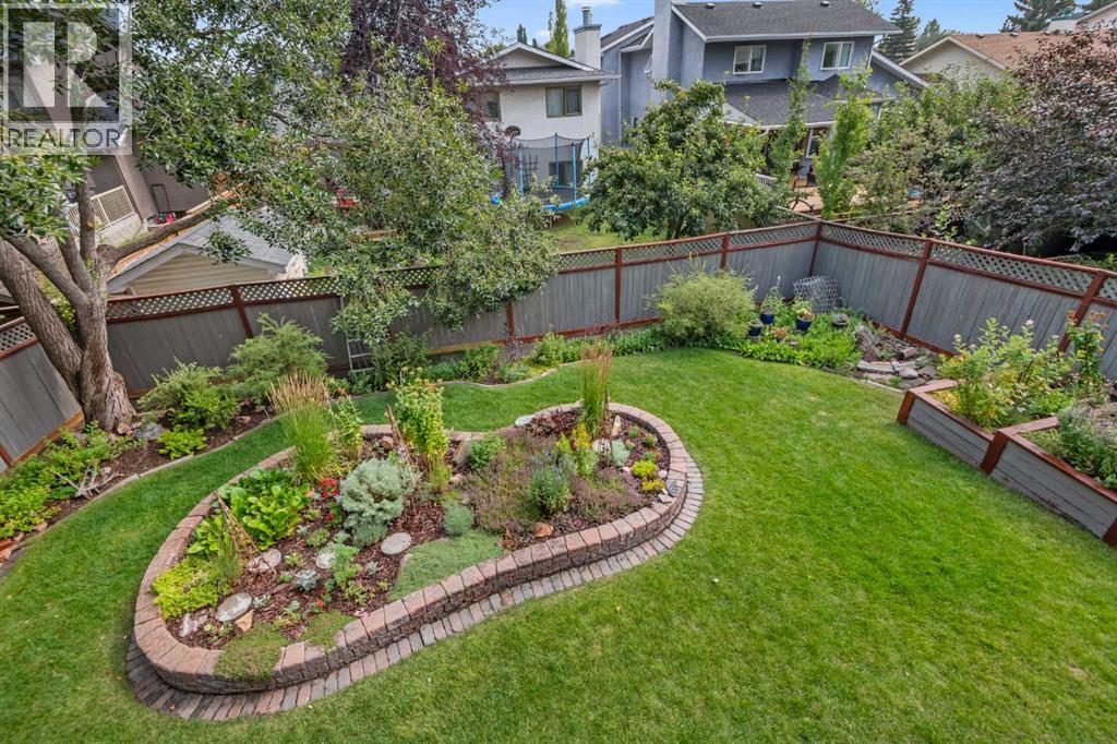 112 Hawkford Crescent NW