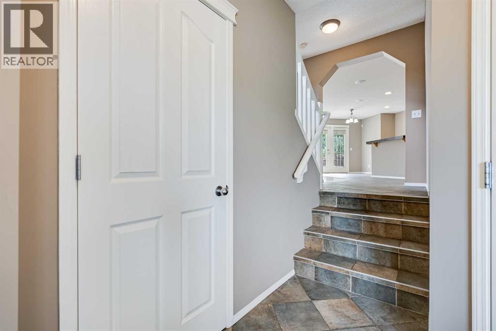 34 Kincora Drive NW