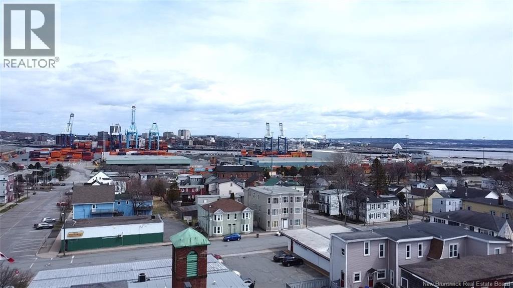 290 King St W - Photo 3