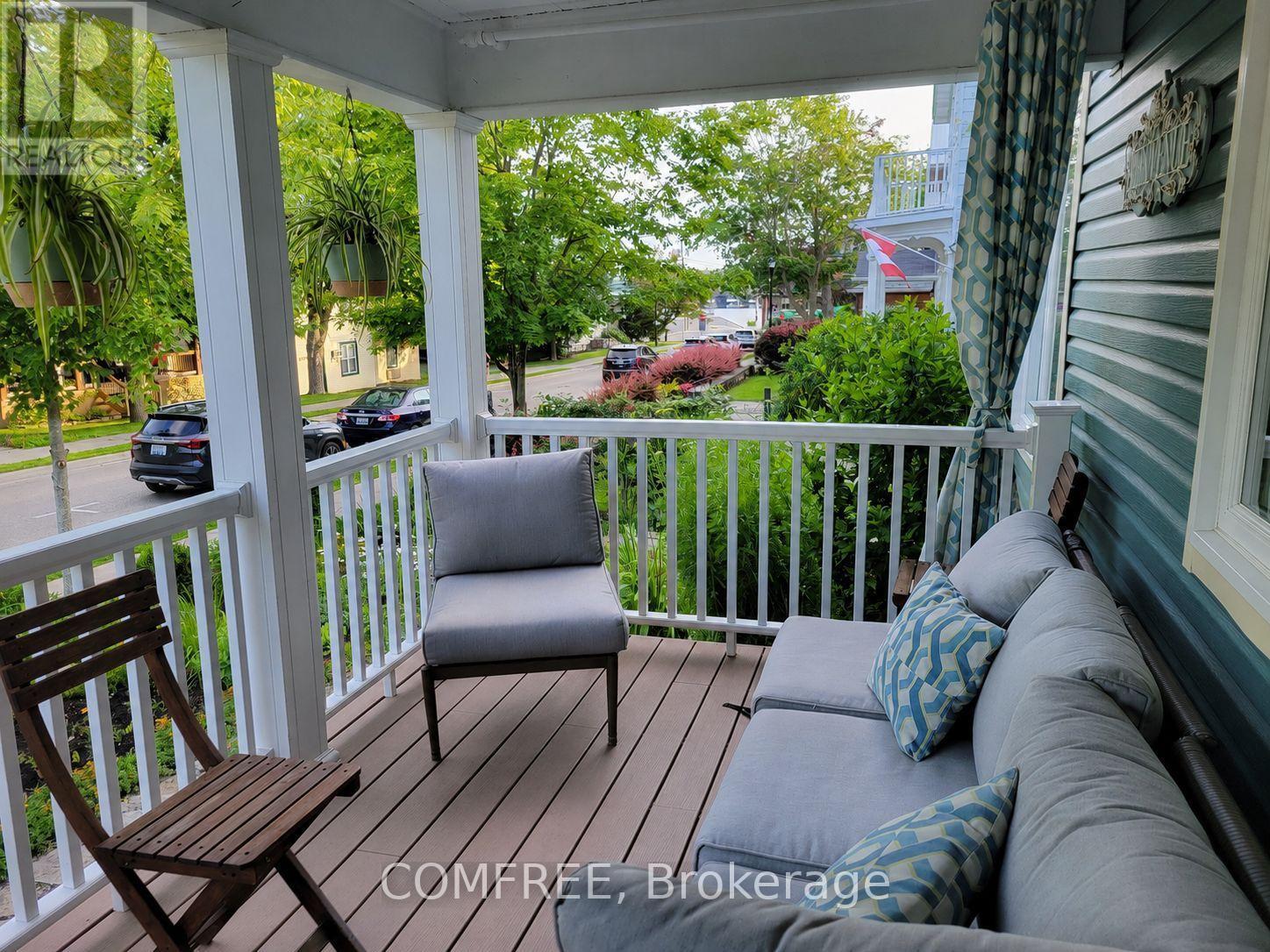 136 JOHN STREET