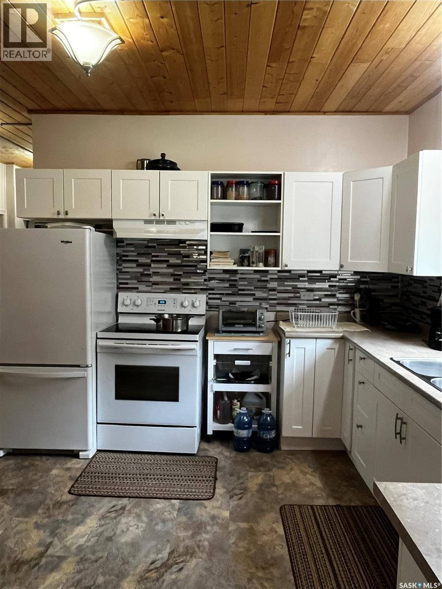 Bildstein Acreage