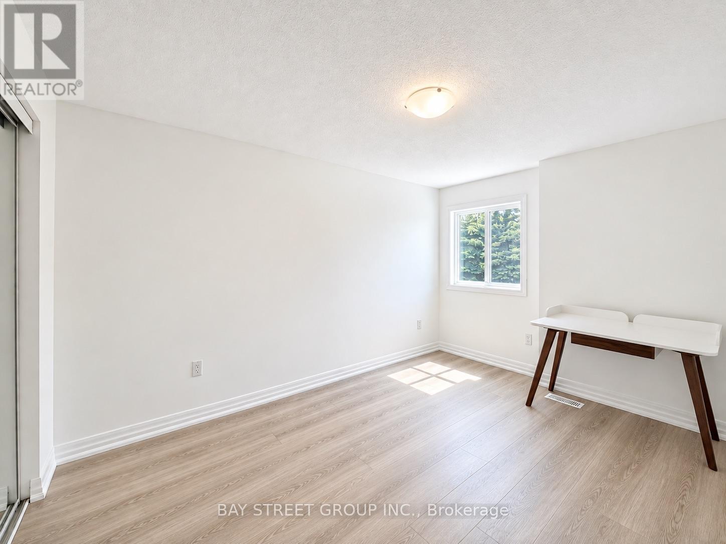 513 MARINER DRIVE