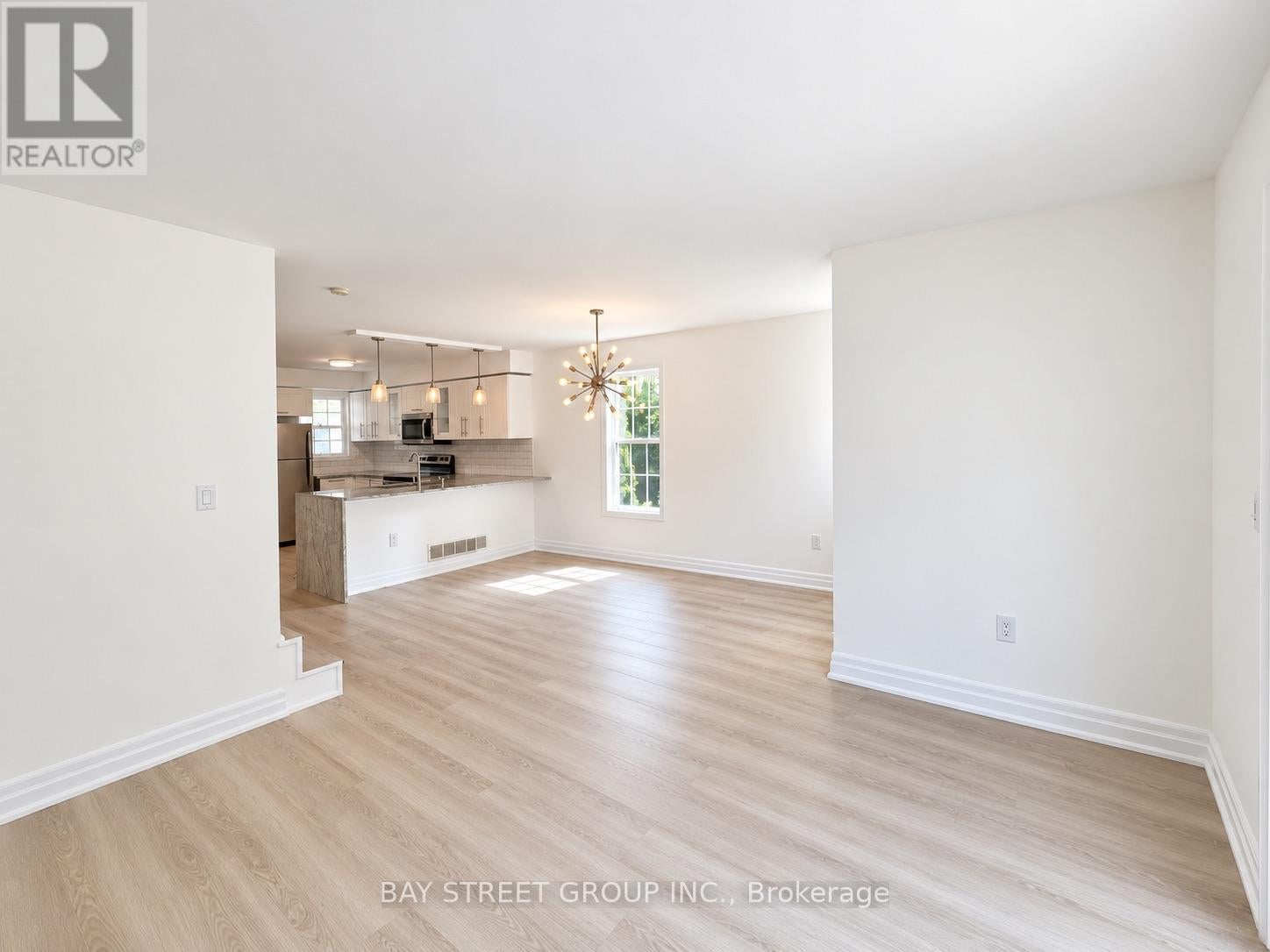513 MARINER DRIVE