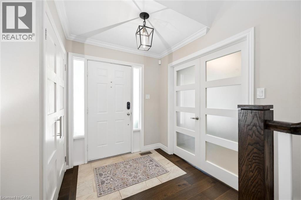 315 CRIMSON Crescent