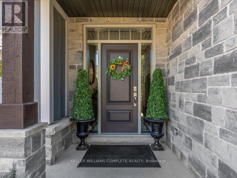 21 - 17 RIDGEVIEW CRESCENT