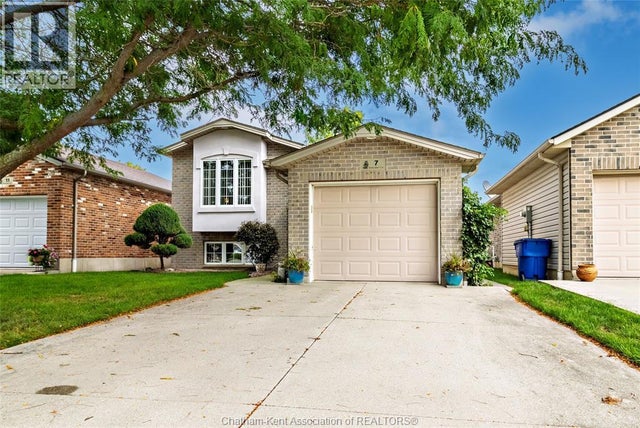 7 FROBISHER COURT