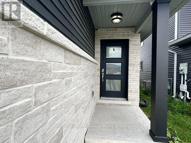 42 DEWAL PLACE