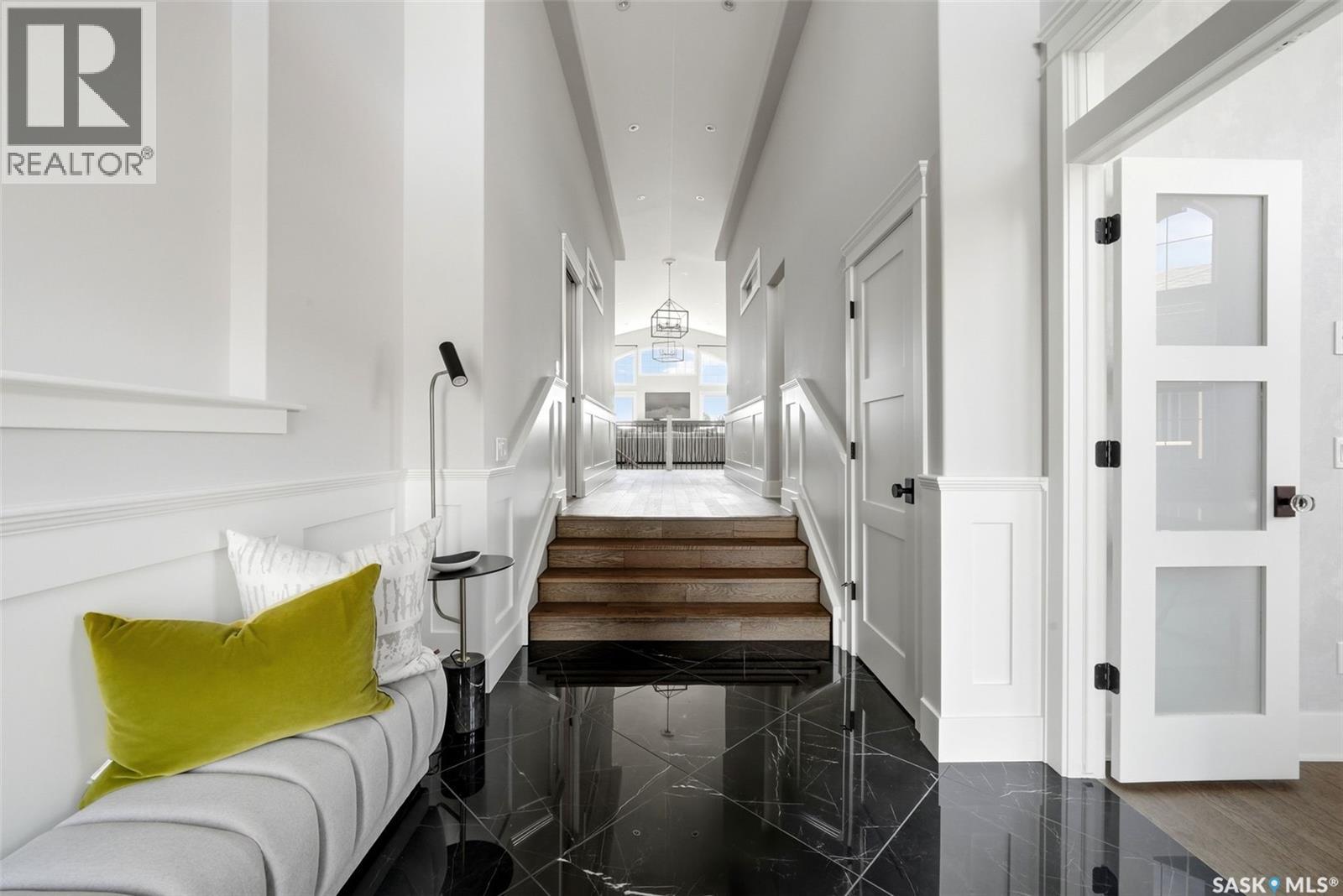 2435 LINNER BAY