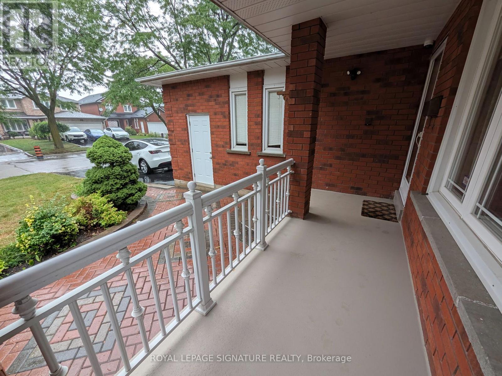 44 BANKVIEW CIRCLE