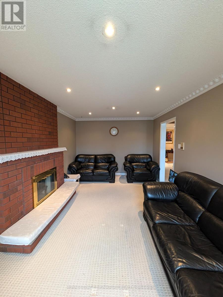 44 BANKVIEW CIRCLE