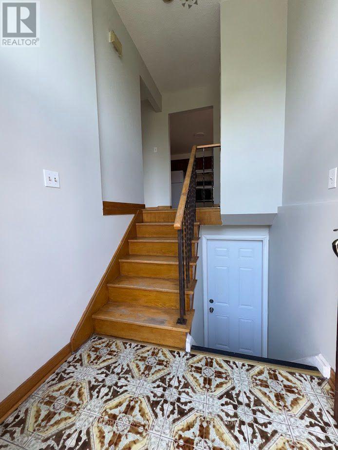 6 PRIVET ROAD