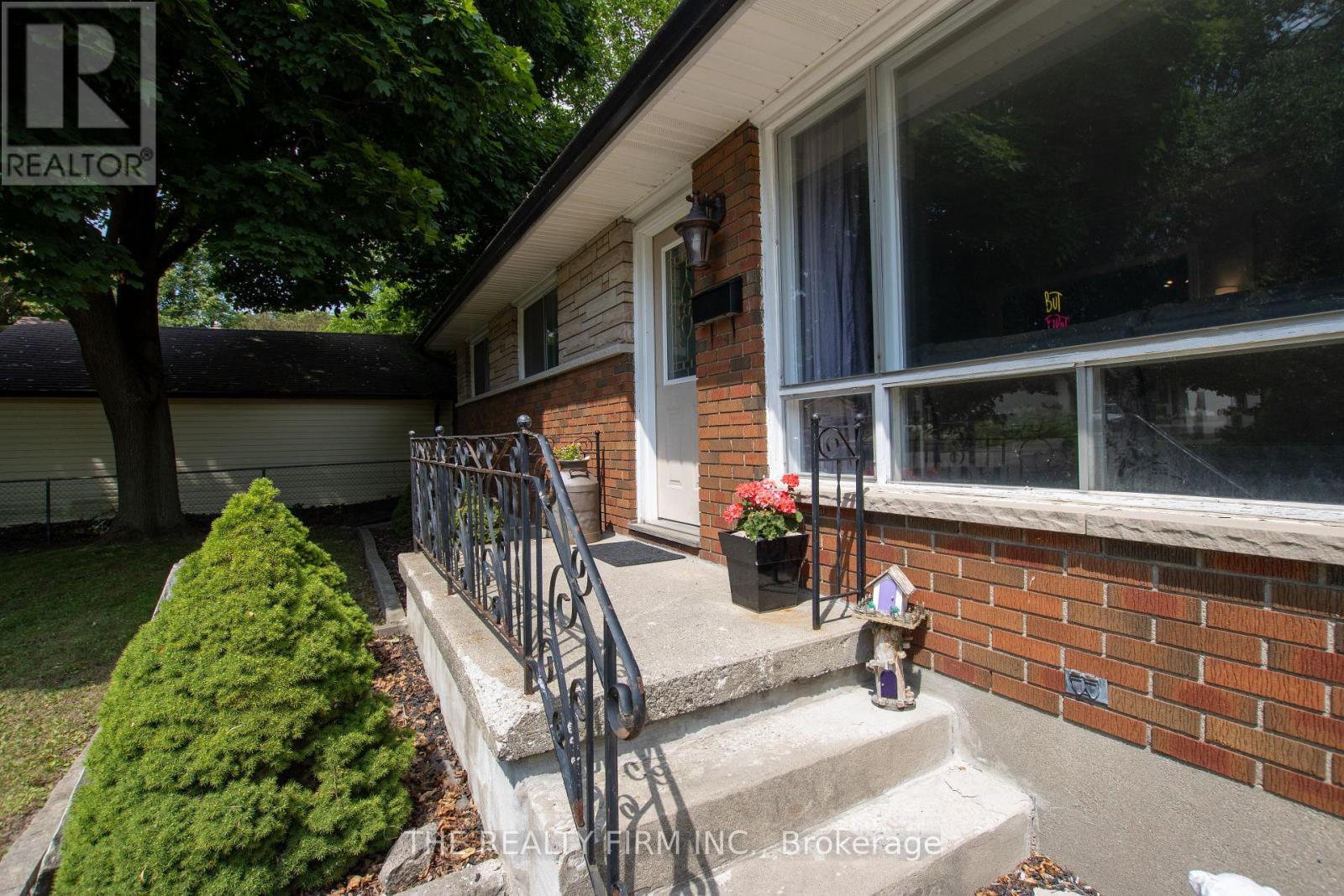 82 LANGTON ROAD