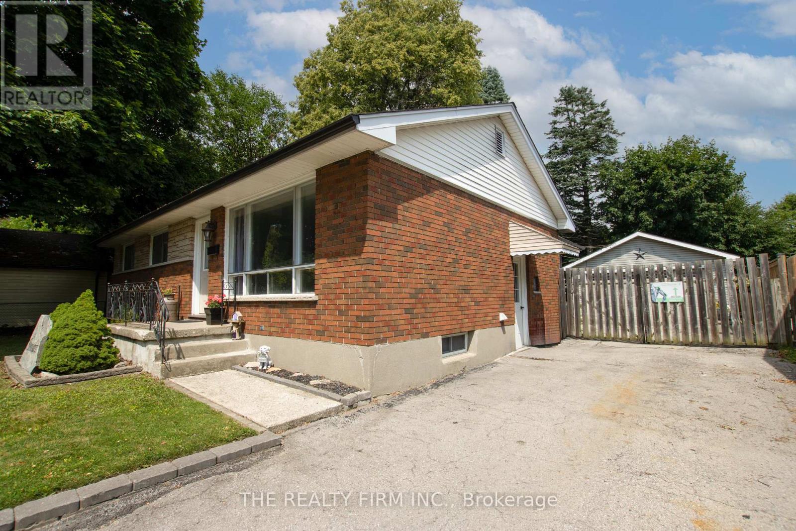 82 LANGTON ROAD