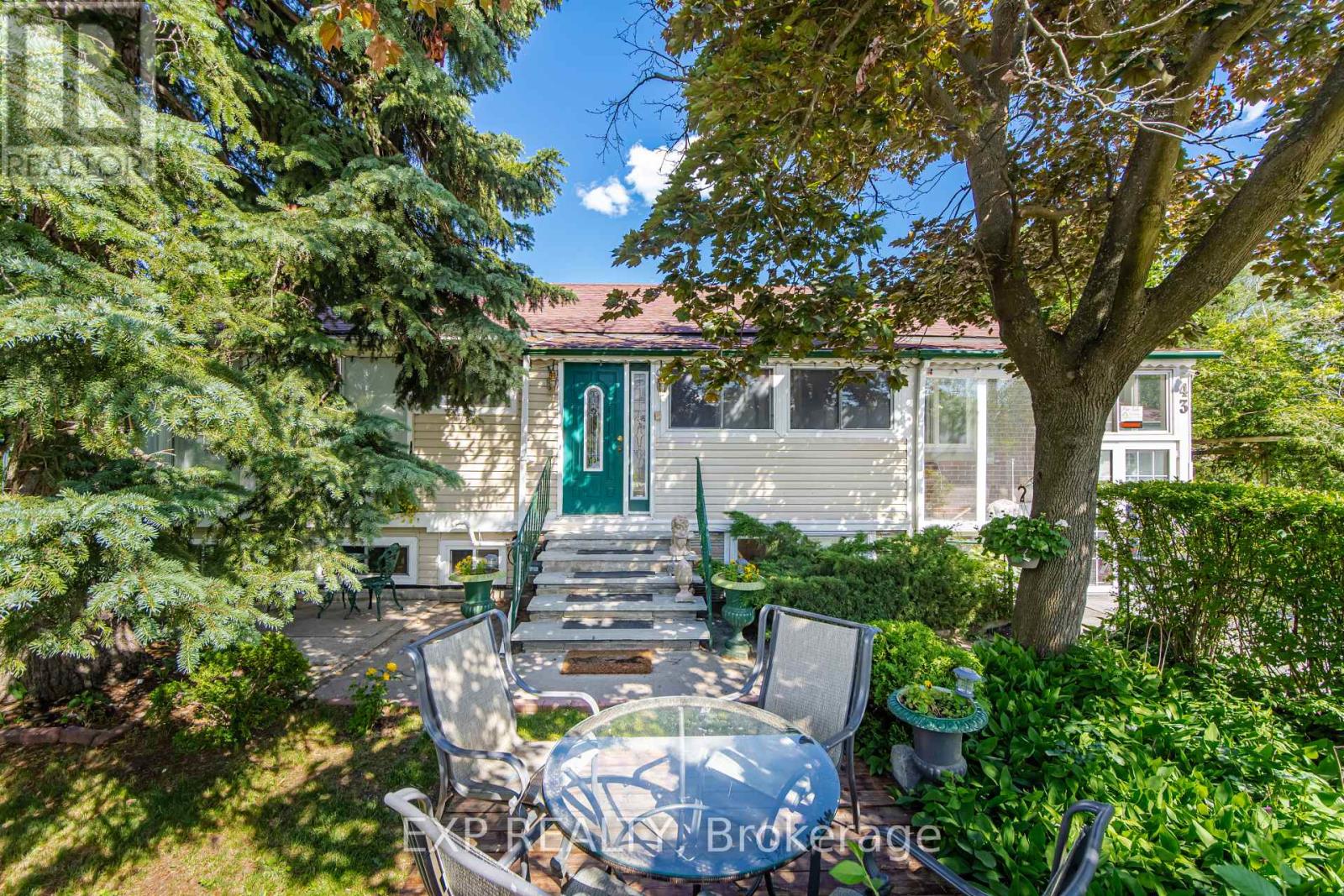 43 RIDGEMOOR AVENUE